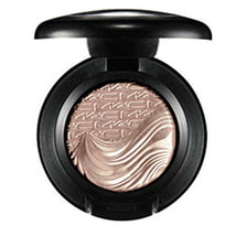 Extra Dimension Eye Shadow - A Natural Flirt