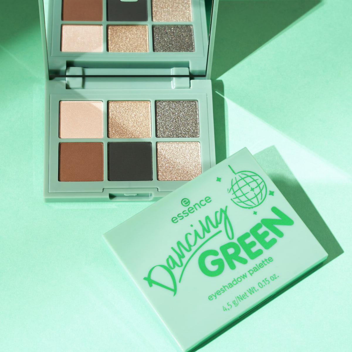 Dancing Green Eyeshadow Palette