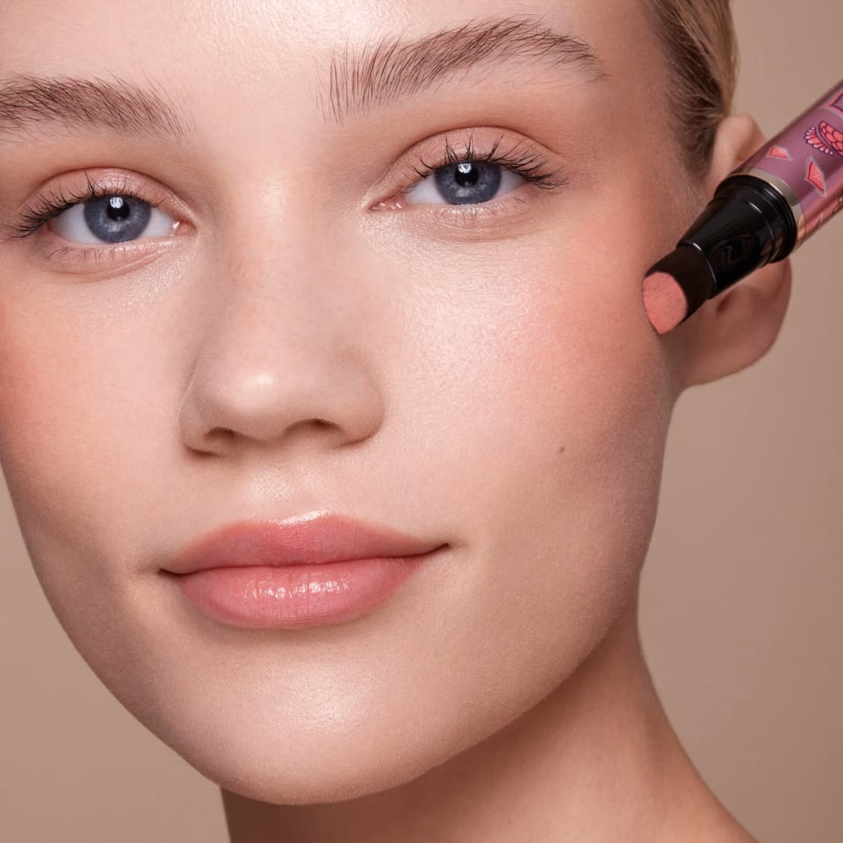 Brigtening CC Liquid Blush