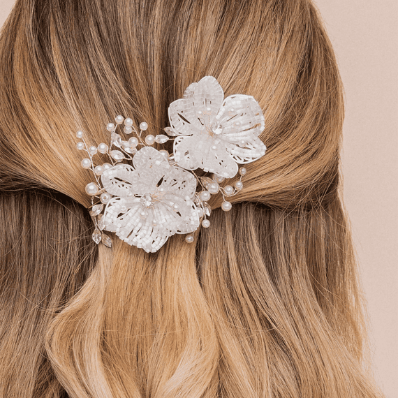 Hair clip with flowers, stones and white pearls, silver