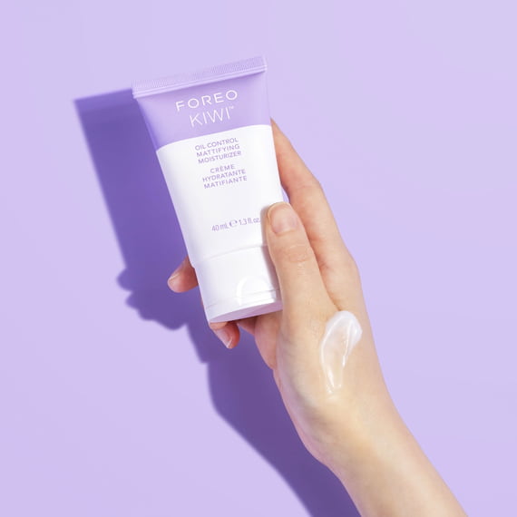 KIWI Oil Control Mattifying Moisturizer