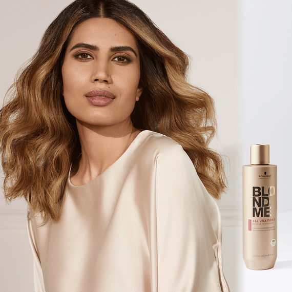 All Blondes Rich Shampoo
