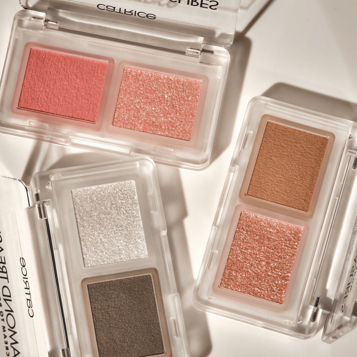 Diamond Treasures Cream to Powder Eyeshadow - 050 Peach Gleam