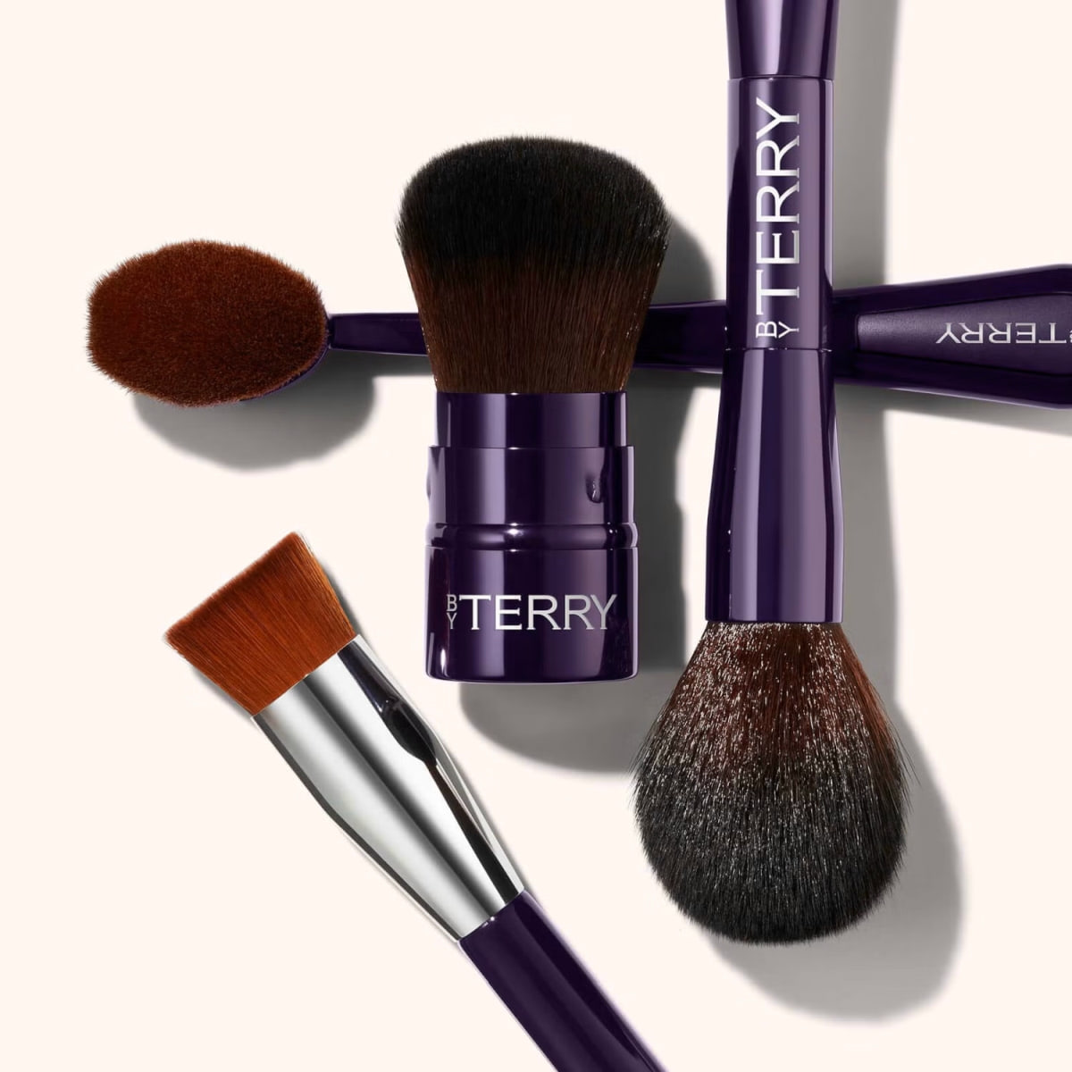 Soft-Buffer Foundation Brush