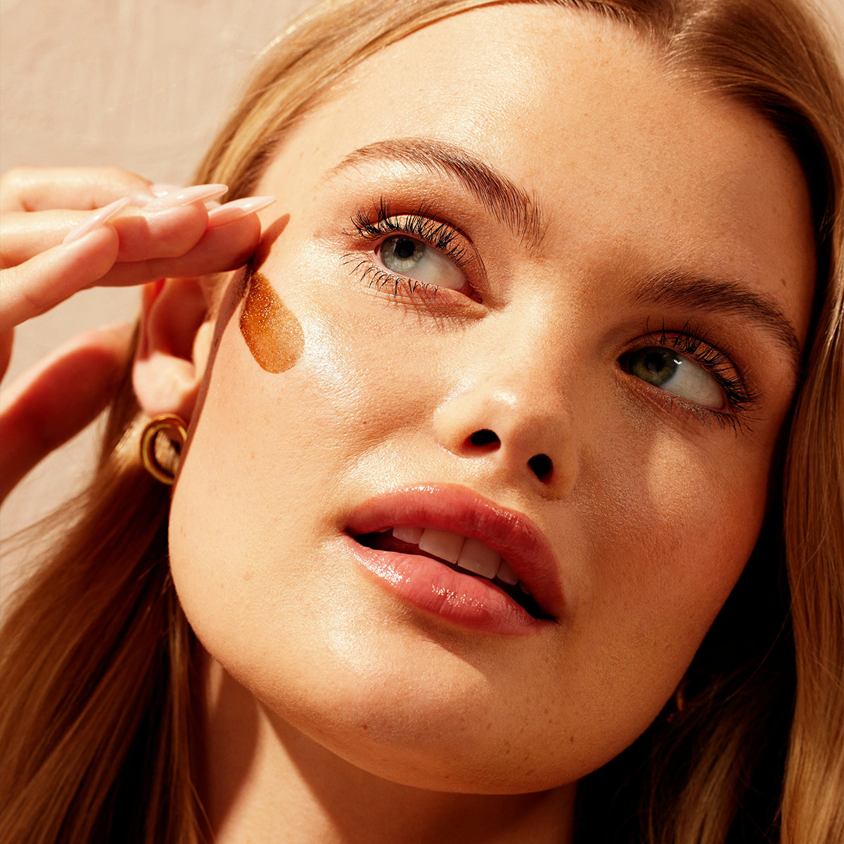 Sunlit Skin Bronzing Tint + Tan Serum