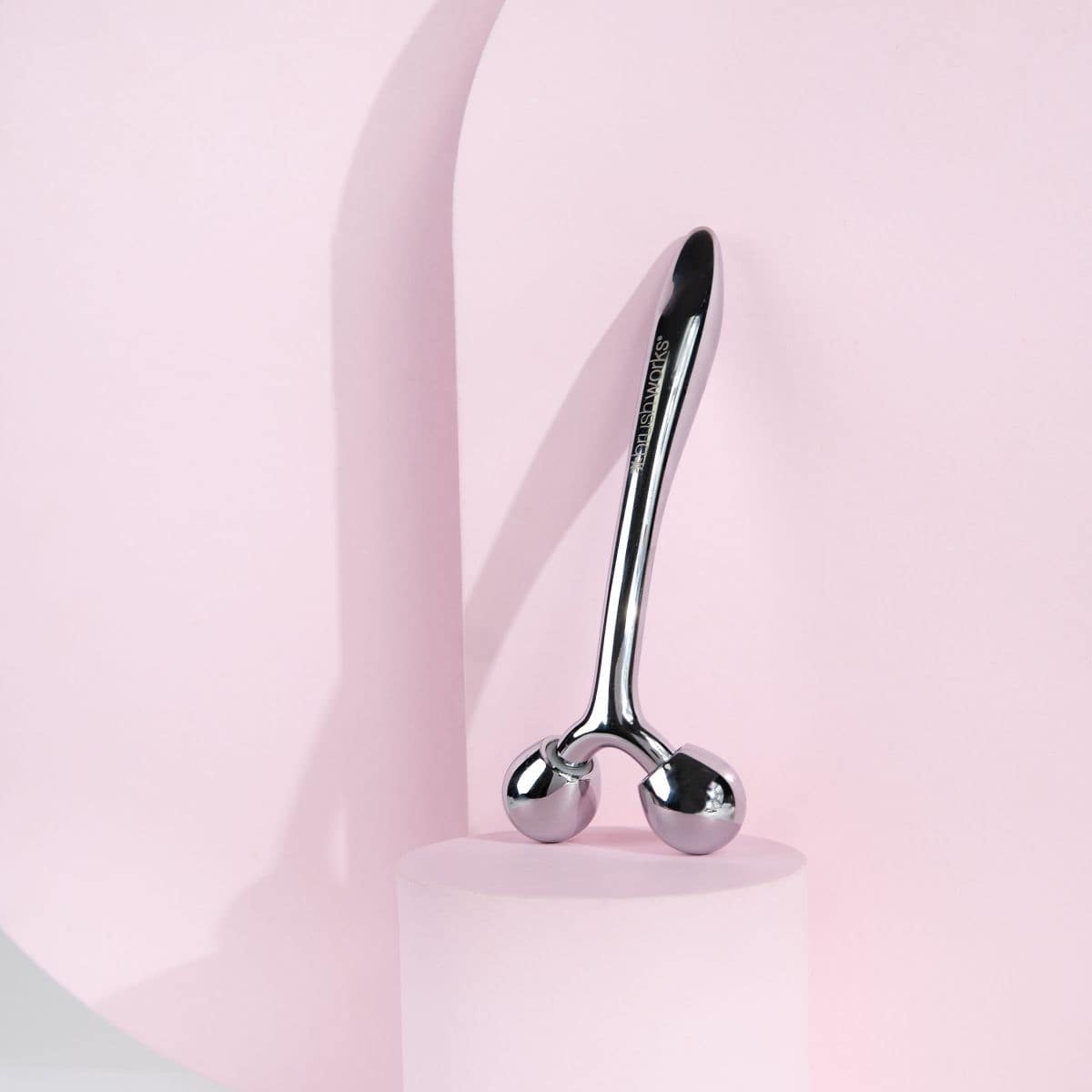 Face Sculpting Zinc Roller