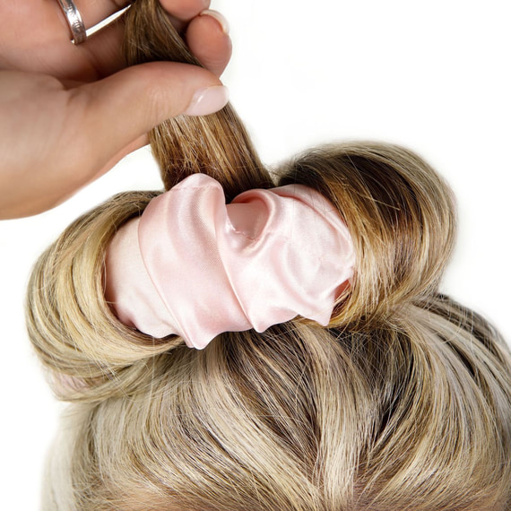 Heatless Curling Scrunchie