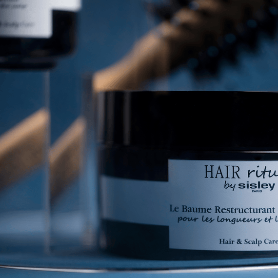 Le Baume Restructurant Nourrissant pour les longueurs et les pointes