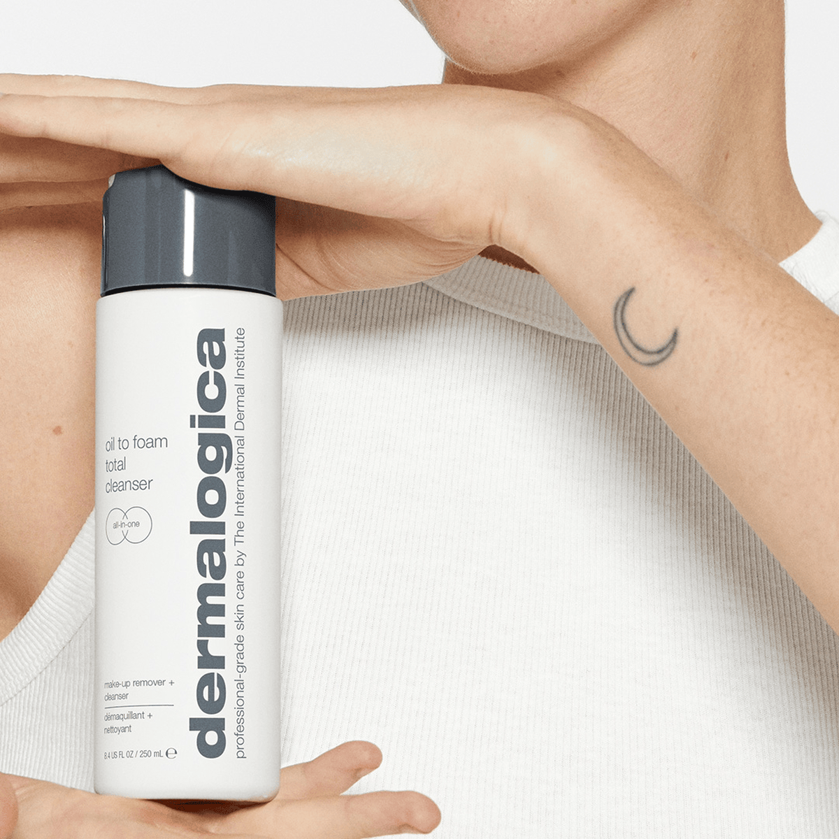 Oil to Foam Total Cleanser