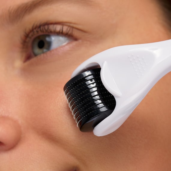 Micro Needle Derma Roller 