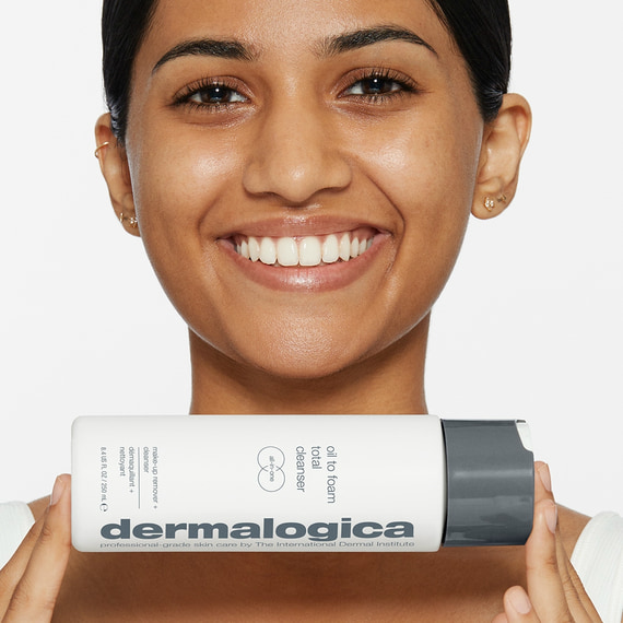 Oil to Foam Total Cleanser