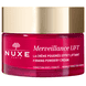 Die pudrige Lifting-Creme