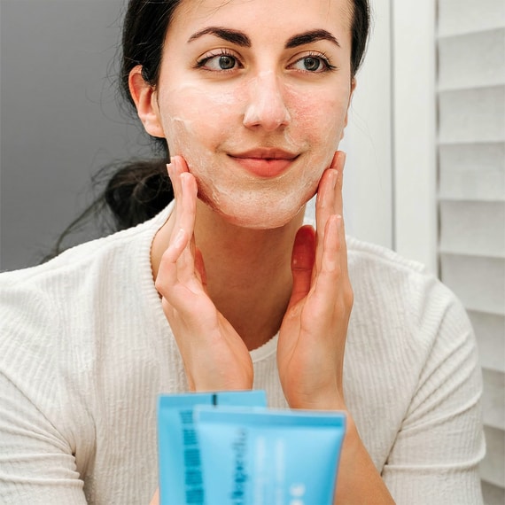 Face Cleanser with 20% Hydrating Complex