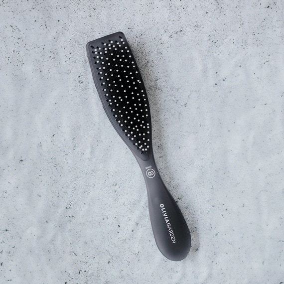 Essential Style wet thick hair bristles matt black