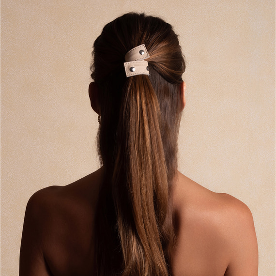 Leather Band Short Bendable Rivets Cream / Silver Rivets