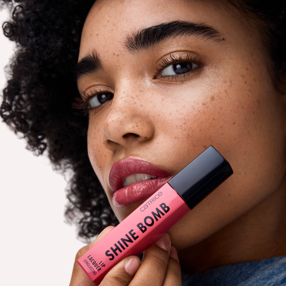 Shine Bomb Lip Lacquer