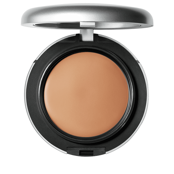 Studio Fix Tech Cream-to-powder Foundation