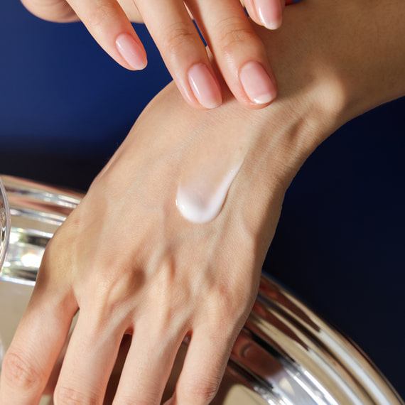 Duo Crème Mains Anti-Âge 3en1