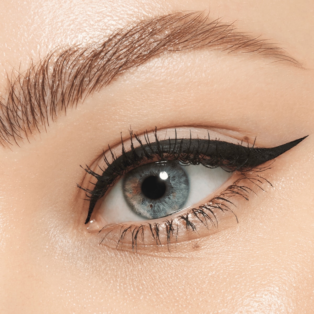 Ink Eyeliner Waterproof 010 Stay in Black