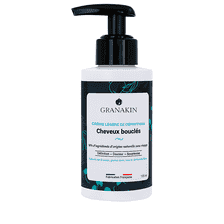 Crème lègère de définition cheveux bouclés