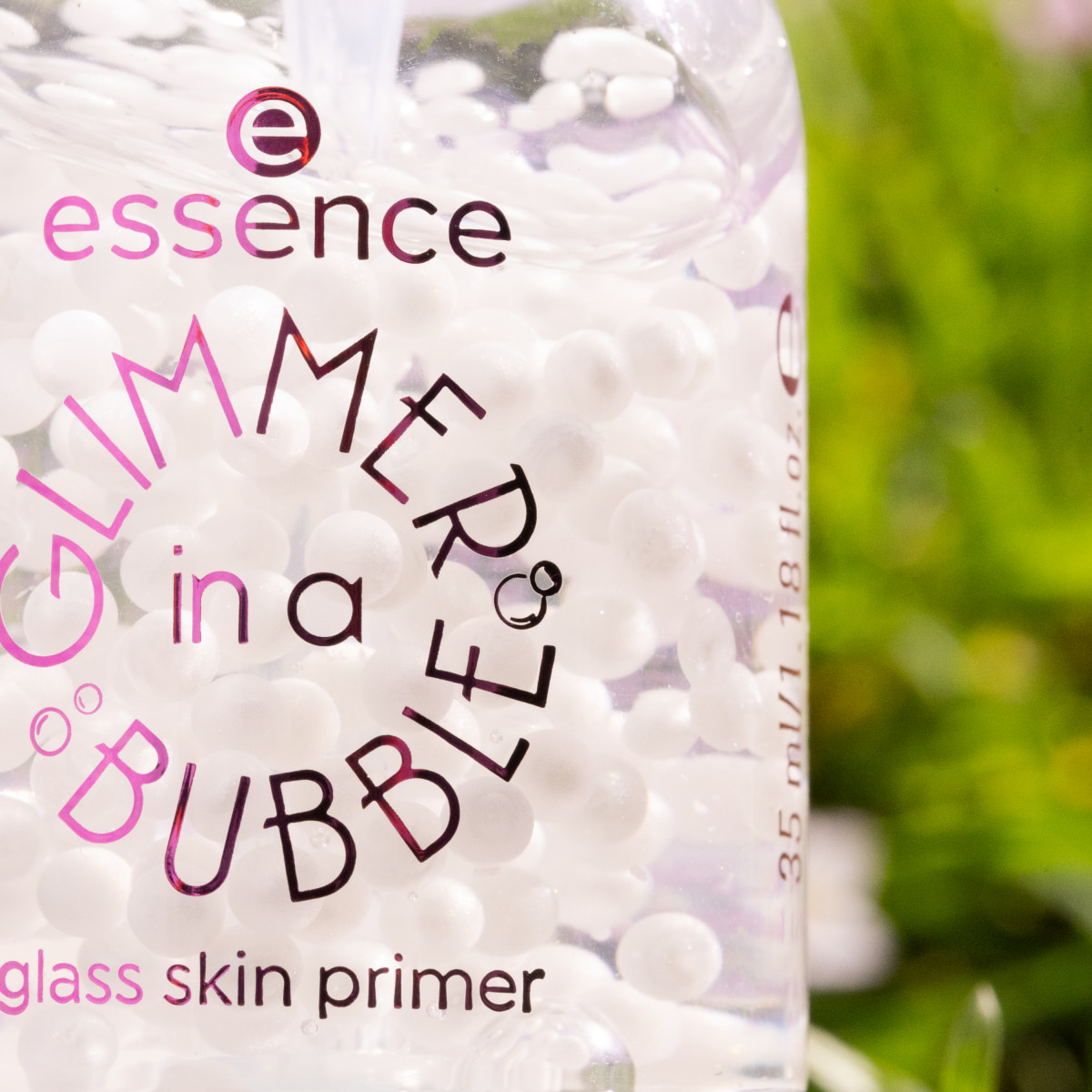 Glimmer In A Bubble Glass Skin Primer - 01 Bubble Glaze