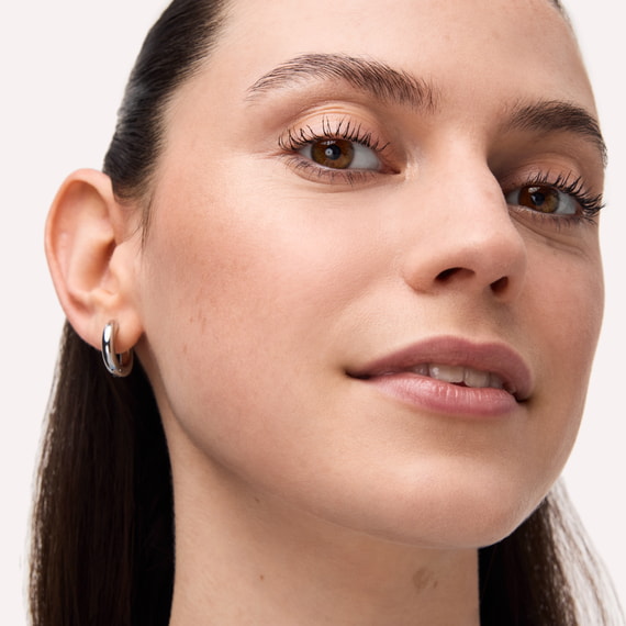 Tubing Stay In Place Volume Mascara