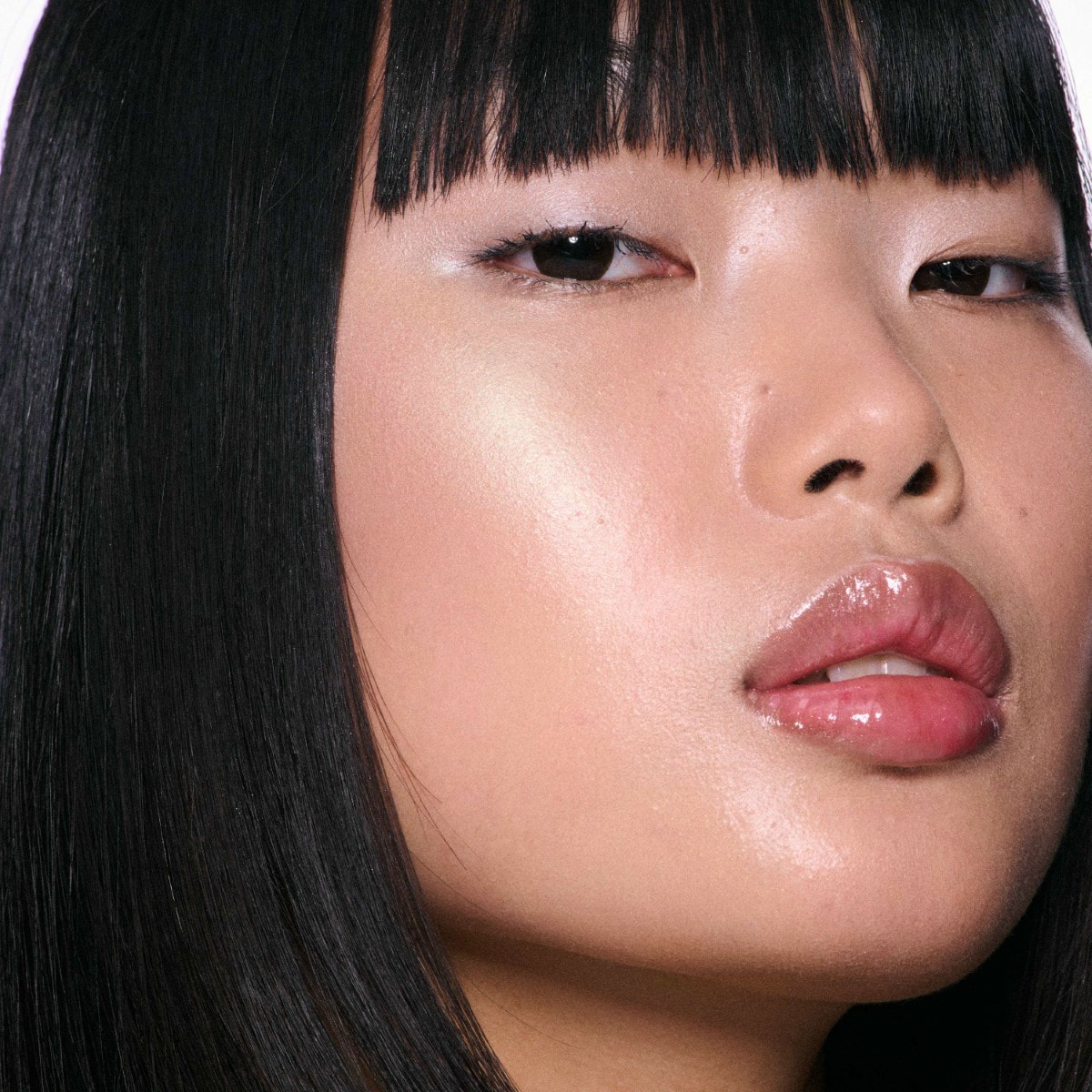 Bounce & Gleam Highlighter - Invest Mint