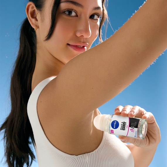 Deo Black & White Invisible Clear Roll-on Duo