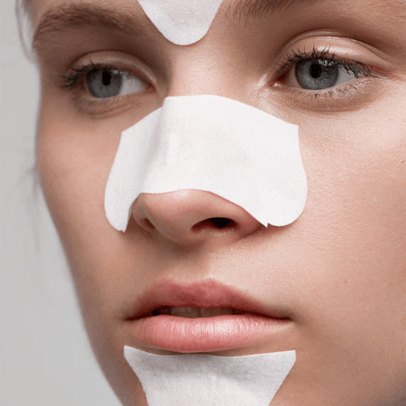 Clear-up Strips Affinant la Peau