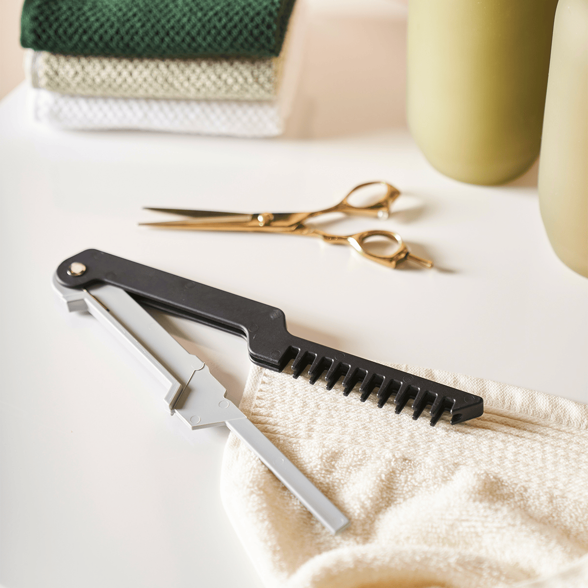 Anti-splitting comb