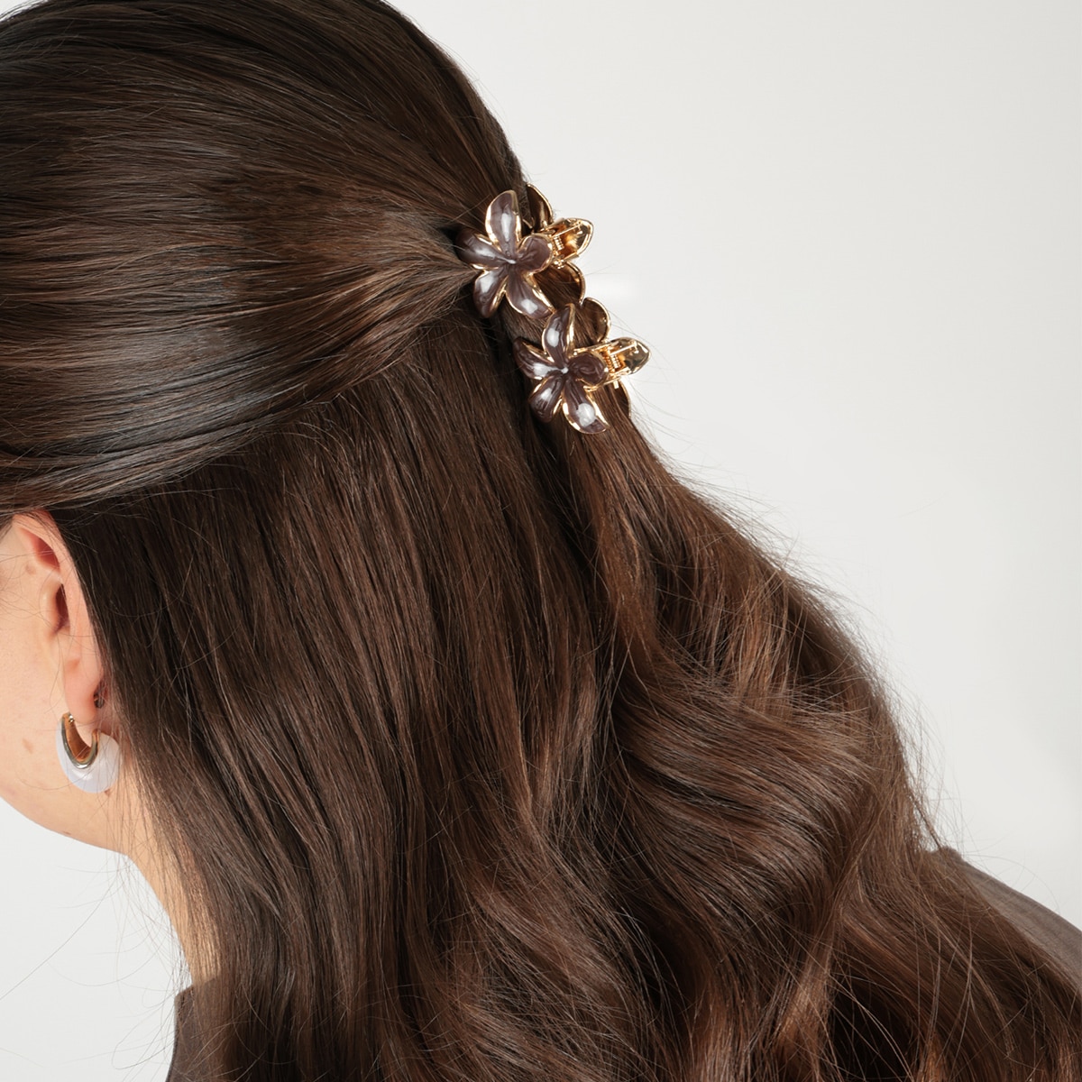 Set De Pinces Fleur Dorées Avec Finition Nacrée - Brune