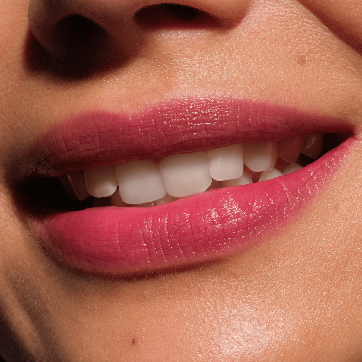 Dark Ruby Glow Lip Balm - 010 Fiery Temptation