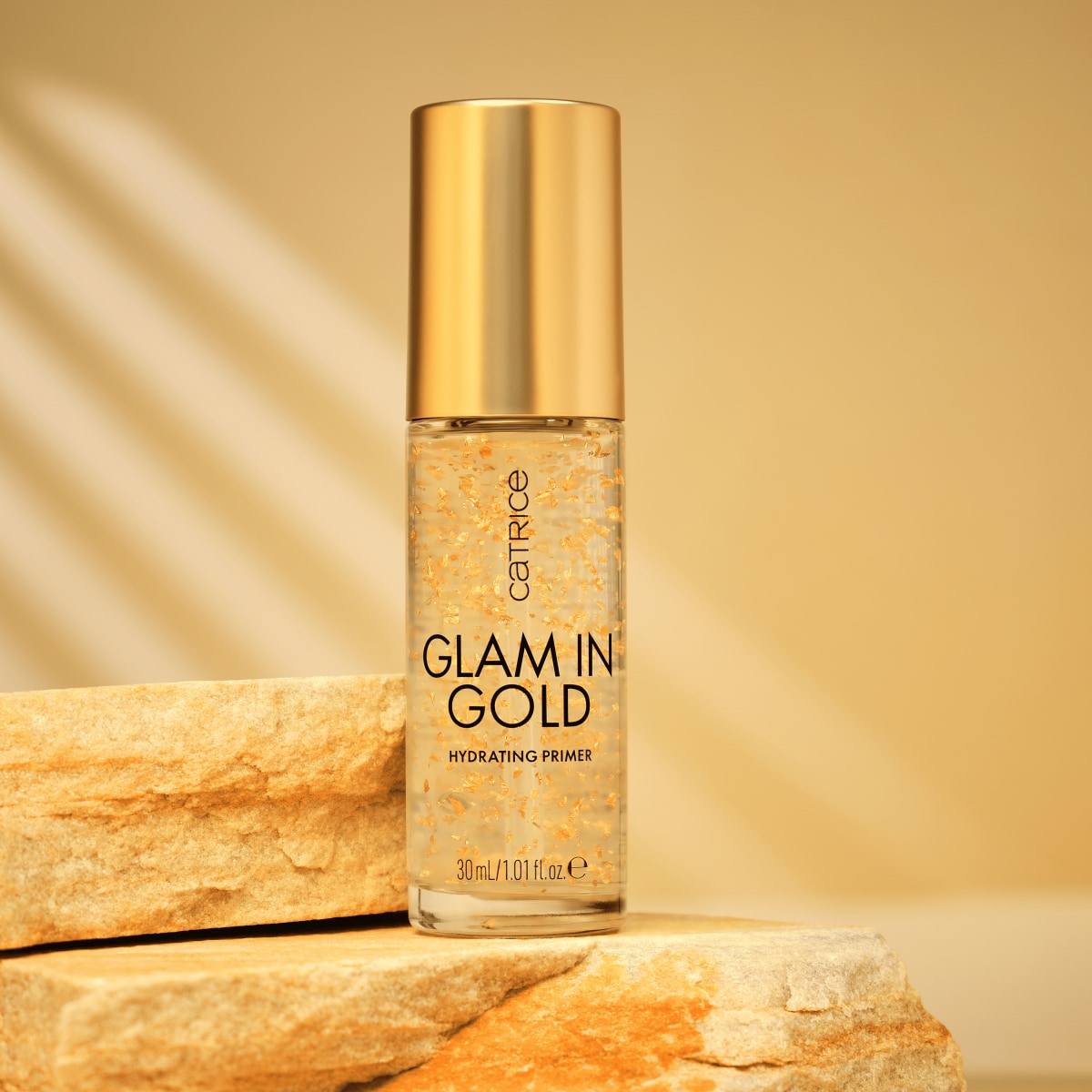 Glam In Gold Hydrating Primer - 010 Oh My Goldness