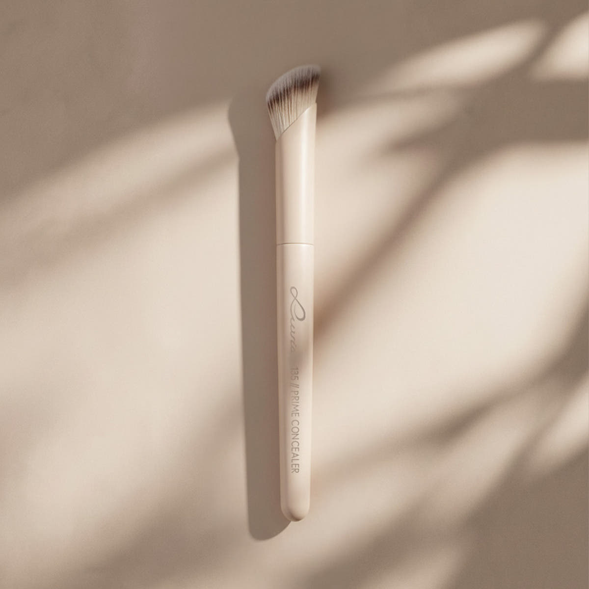 Nude Aura Prime Concealer 135