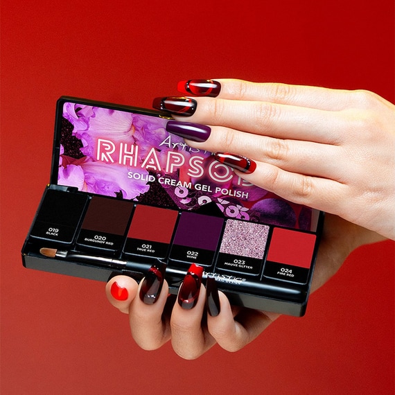 Cream Gel Palette, Rhapsody Reds, Brush