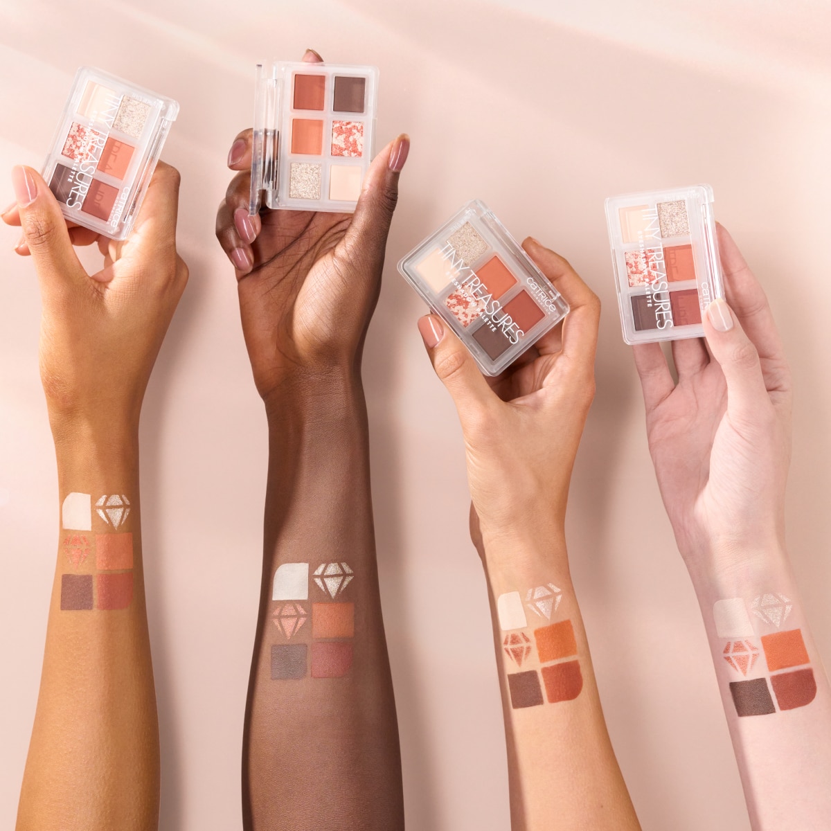 Tiny Treasures Eyeshadow Palette