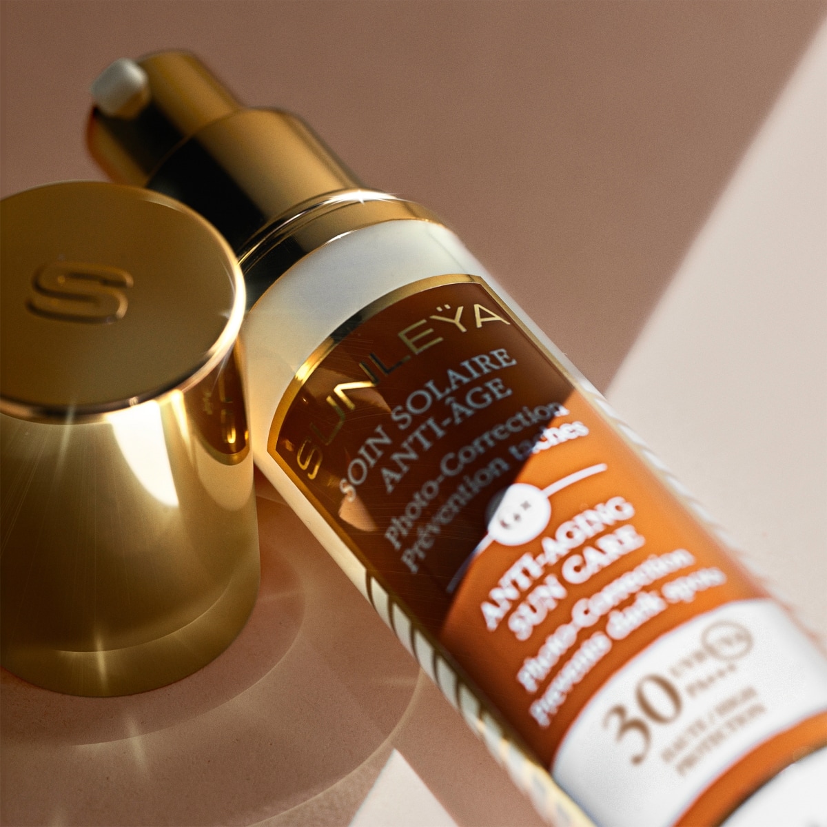 Soin Solaire Anti-Âge SPF 30