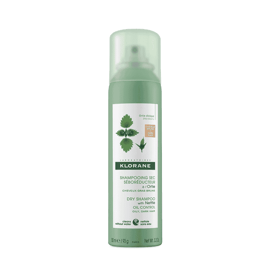 Trockenshampoo für fettiges Haar - getönt
