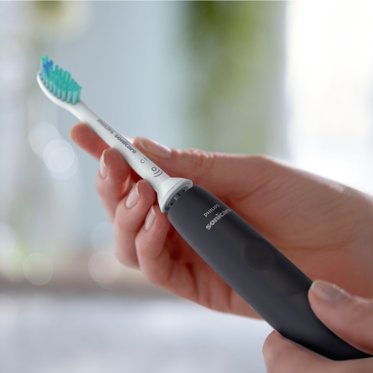 3100 series Electric sonic toothbrush HX3673/14
