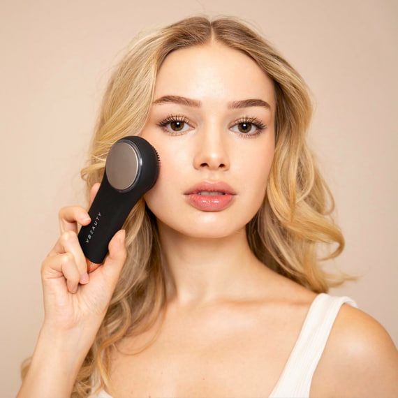 3-in-1 Sonic Pro Gesichtsreinigungsbürste