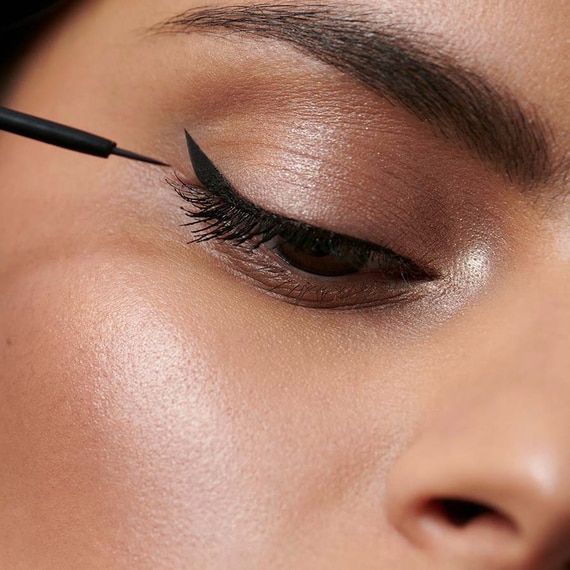 Liquid Eyeliner 01 black