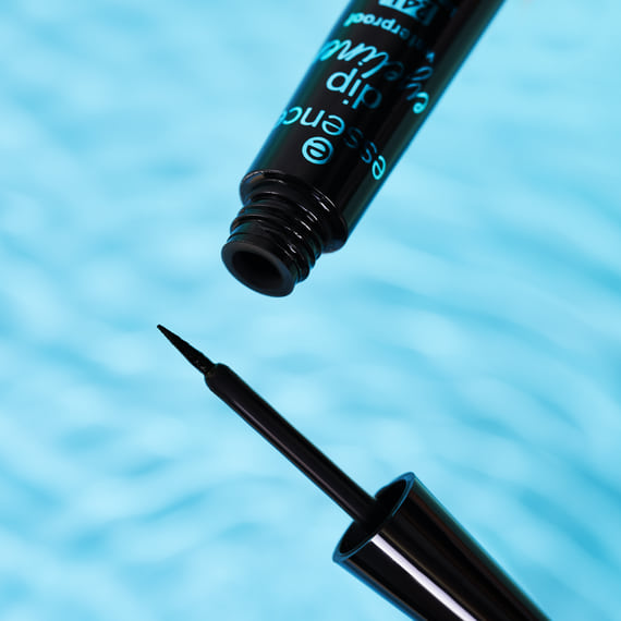 Dip Eyeliner Waterproof 24H Long-Lasting - 01 Black