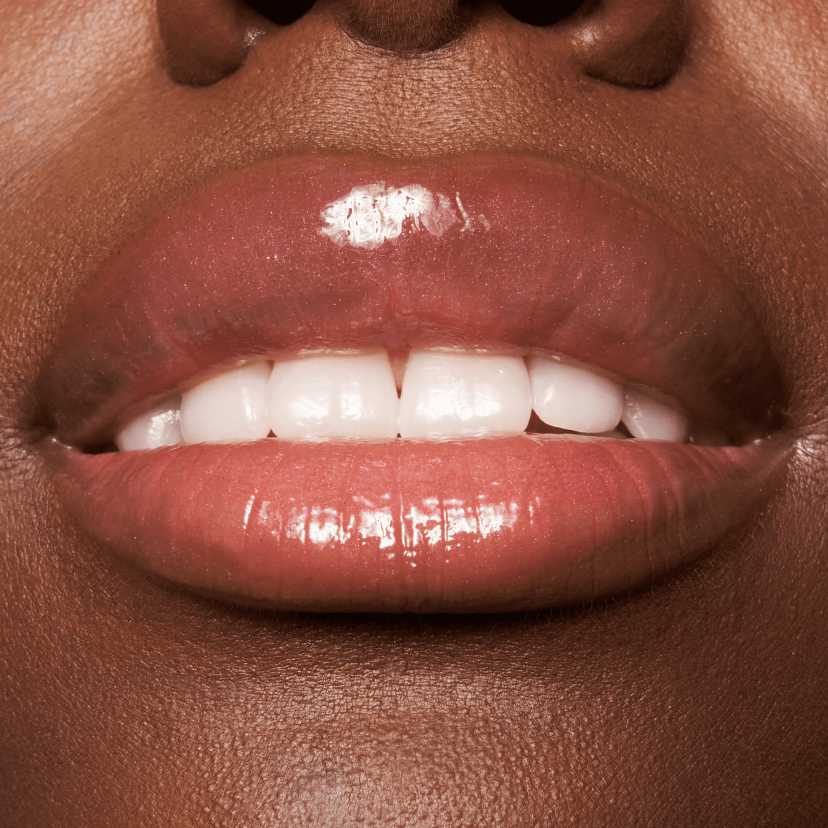 The Super Balm Glossy Lip Treatment - 01 Balmazing!