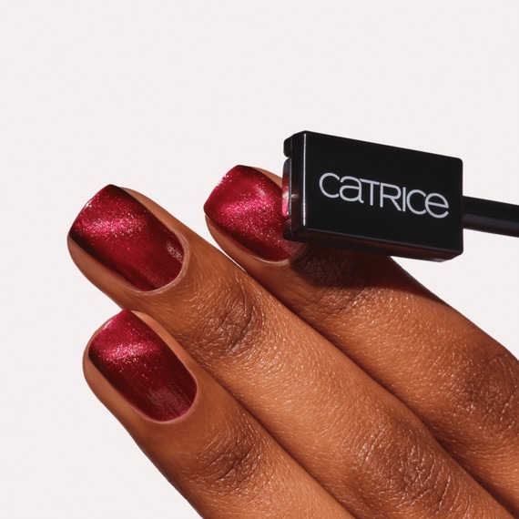 Bold Magnetic Nail Magnet