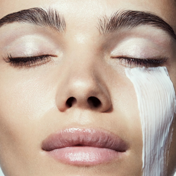 Hydrate & Nourish Age Defence Retinol Day Moisturiser SPF 30