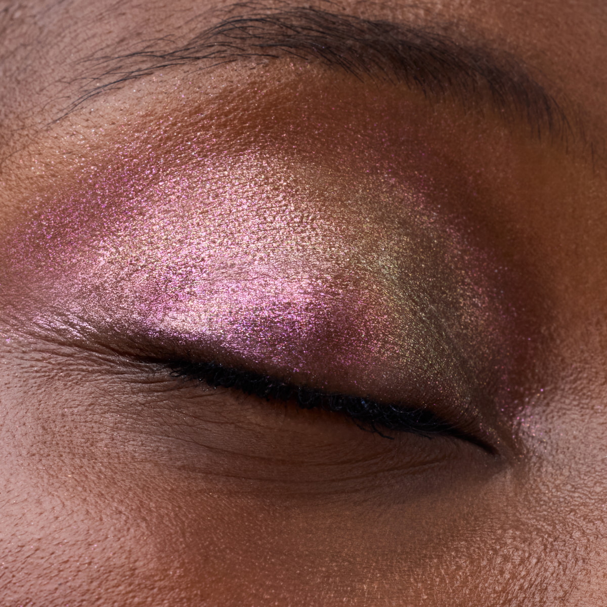 Prismatic Shift Eyeshadow
