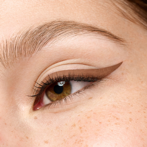 Liquid Eyeliner - 05 Chocolate Brown