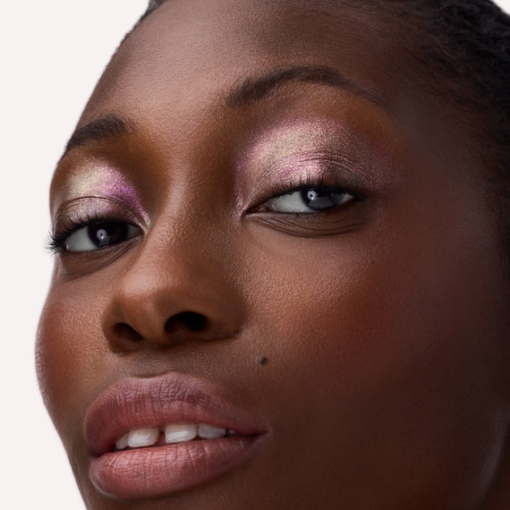 Prismatic Shift Eyeshadow