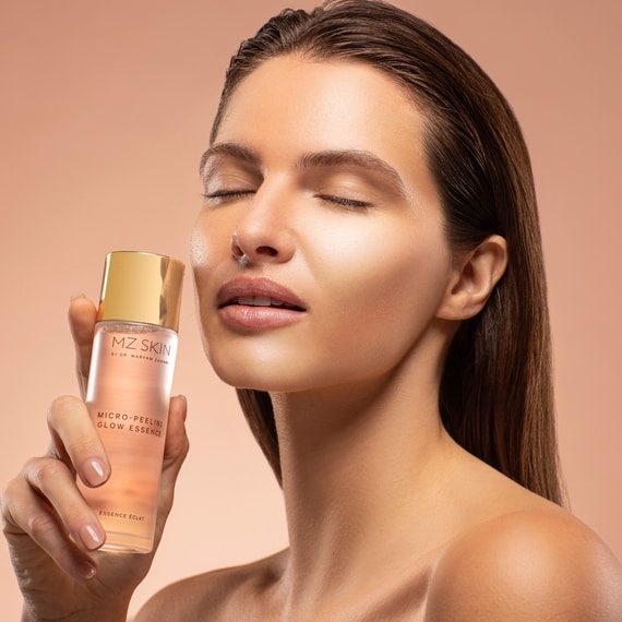 Micro-Peeling Glow Essence