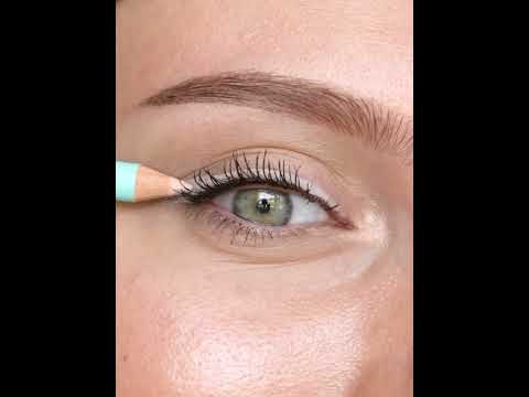 Satin Coal Eyeliner